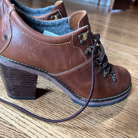 Woolrich Women’s heeled boots, size 9 - Picture 5 of 6